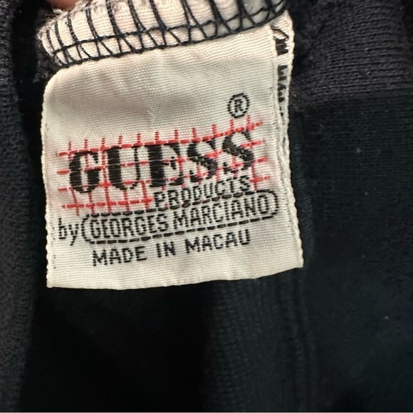 Vintage GUESS Classic Embroidered Crewneck Sweatshirt Medium Gray Y2k Academia - Picture 6 of 9